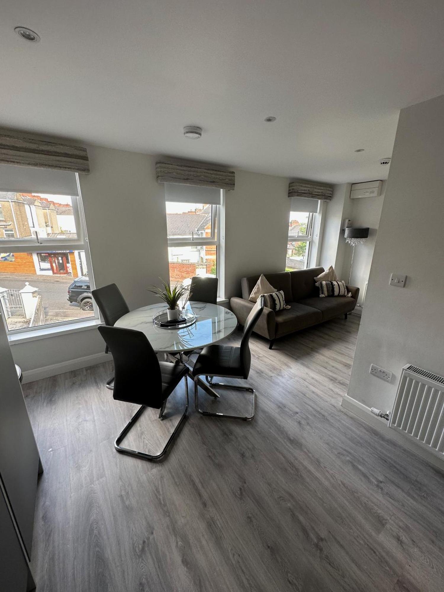 Westland Suites - Stylish, Modern, Elegant, Central Apartments A Londonderry Exterior foto